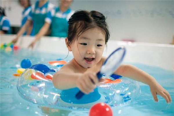  嬰幼兒游泳館加盟店圖片之裝修技巧