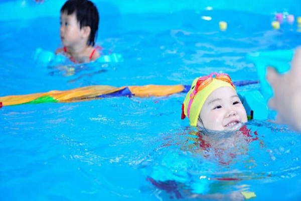 水孩子水育早教加盟條件