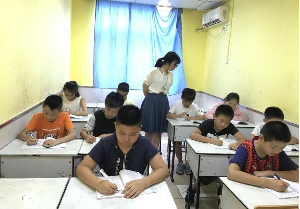 童驛站托管加盟流程