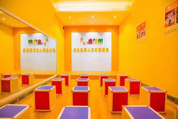 金話筒少兒口才加盟怎么收費