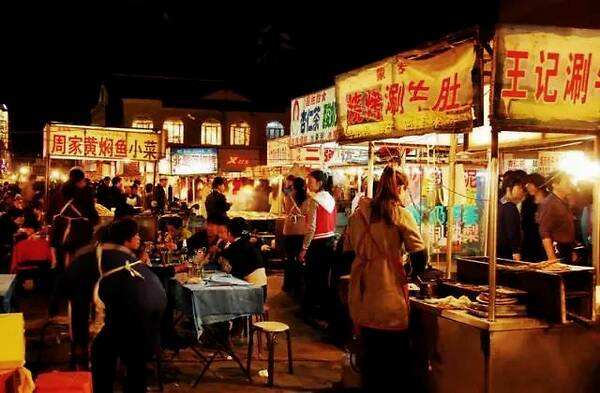 新手擺地攤賣什么好?四大地攤賺錢項目在這里
