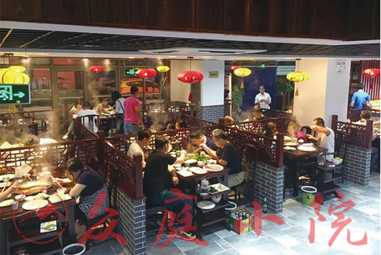 這么多的火鍋品牌，想加盟應(yīng)該如何選擇？