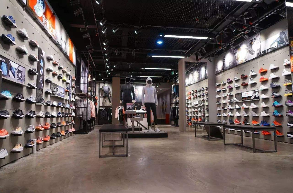 耐克阿迪折扣店如何提升店鋪裝修的規格和檔次？優質正品貨源渠道全國招代理
