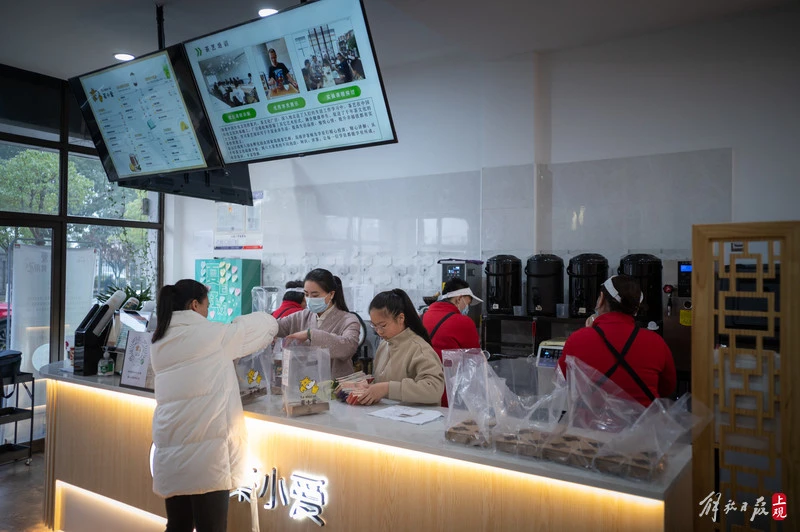 世界冠軍身價近億，為何重新創業選擇開奶茶店？