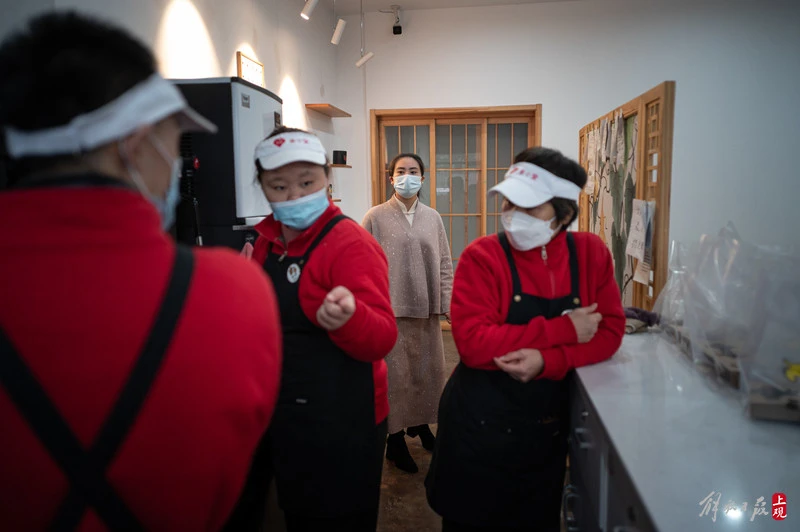 世界冠軍身價近億，為何重新創業選擇開奶茶店？
