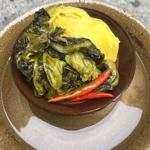 另類美食誕生記——老壇酸菜的由來與制作