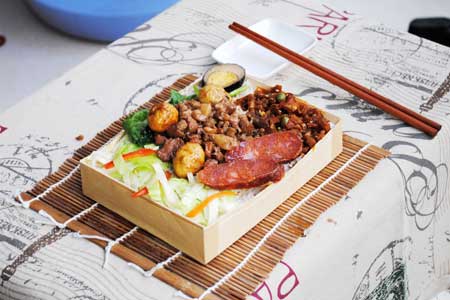上班族***好的選擇就是臺(tái)港記便當(dāng)加盟
