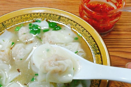 堆兒笑餛飩加盟費用高嗎?堆兒笑餛飩加盟商需要