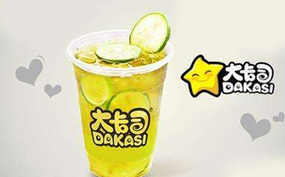 總部貼心創業放心,大卡司茶飲值得加盟
