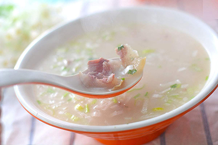 加盟賀記牛肉湯店怎么樣，加盟店為什么會虧損