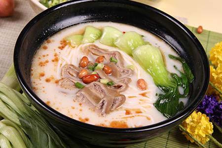 張亮麻辣燙加盟教你如何打開(kāi)市場(chǎng)做好生意？