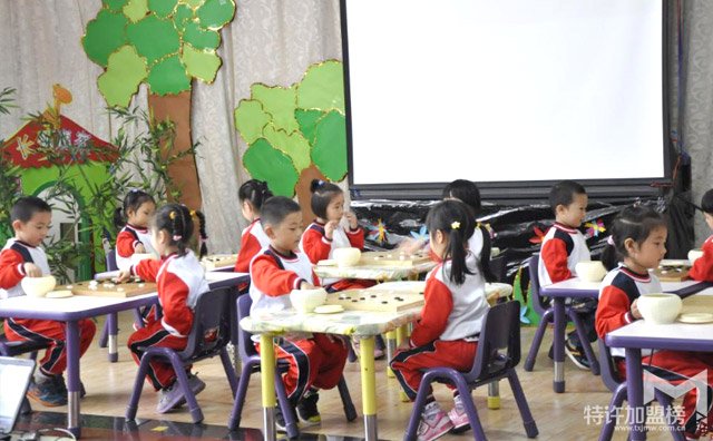 漢源幼兒園國學(xué)班加盟，兒童國學(xué)教育研發(fā)機構(gòu)