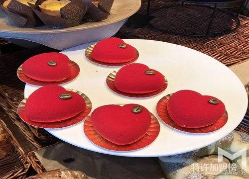 西方美味好項(xiàng)目——紅跑車蛋糕招商網(wǎng)詳細(xì)介紹