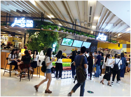 加盟純鮮榨果汁店這么經營 生意不火都難