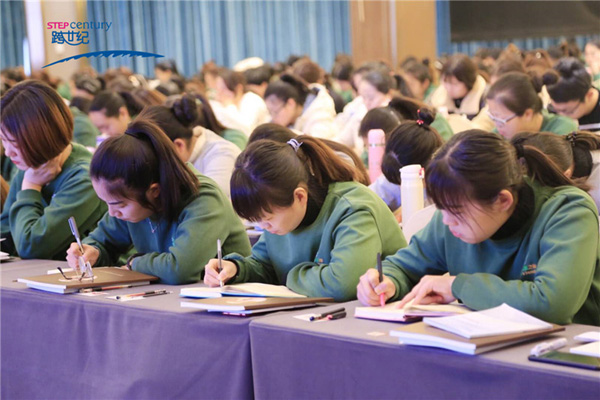 跨世紀幼師培訓年年供不應求，場場爆滿教育項目有前景