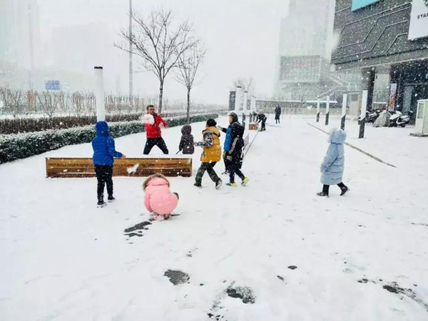 菲爾德國際少兒英語獨具一格,雪地教學 記憶深刻
