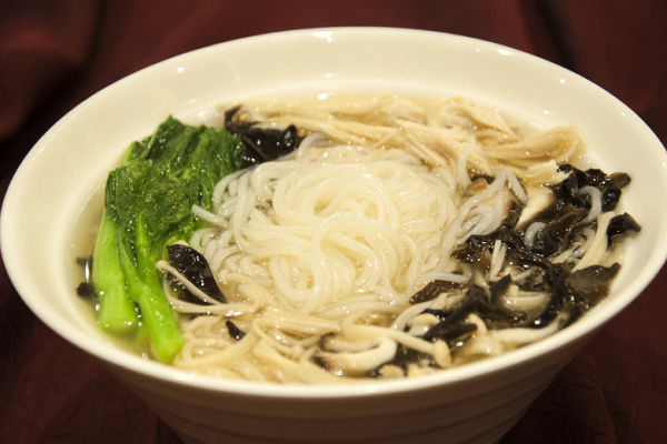 老八米線(xiàn)加盟資料介紹