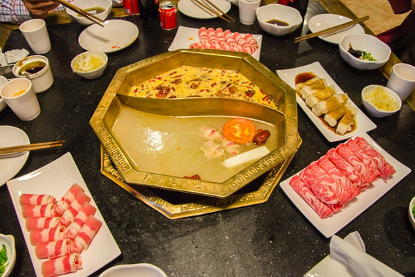 今年做餐飲店還賺錢嗎？每個月能有多少利潤
