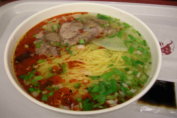 開特色拉面館一年能掙多少錢