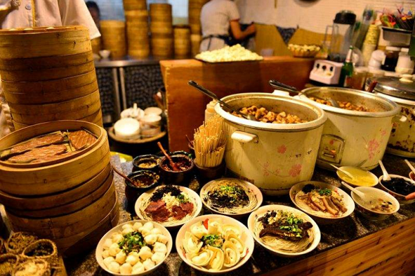 在社區(qū)附近小吃店和便利店加盟哪個好