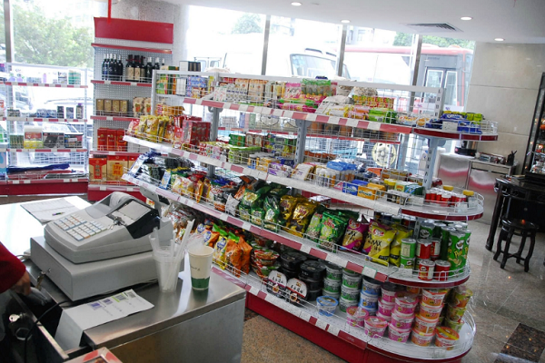 在社區(qū)附近小吃店和便利店加盟哪個好