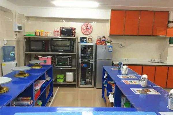 加盟烘焙店需要多少錢?diy烘焙店有哪些產(chǎn)品種類