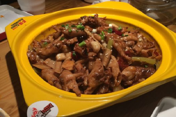 沈陽加盟多嘴肉蟹煲多少錢