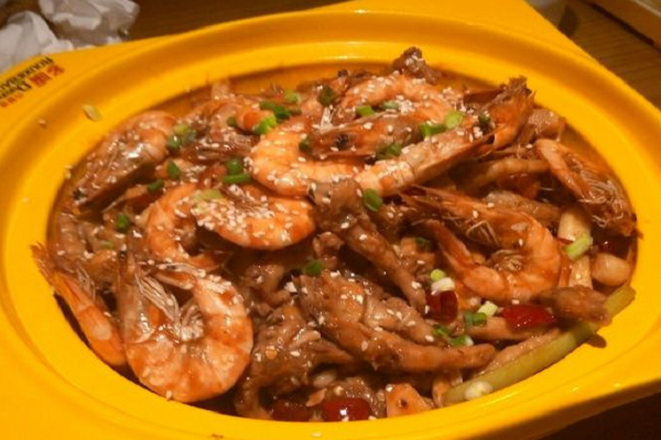 沈陽加盟多嘴肉蟹煲多少錢