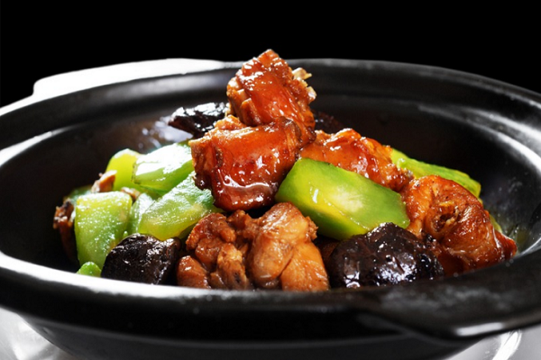 黃燜雞米飯加盟費用和利潤怎樣