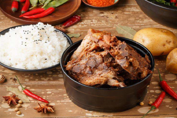 中餐店加盟哪家好 中餐加盟品牌優(yōu)選推薦辣骨鮮