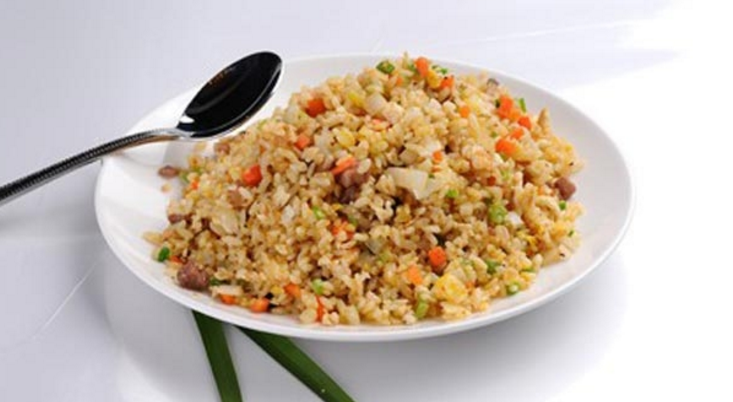 鐵板炒飯加盟 【鐵板炒飯】鐵板誠邀加盟炒飯