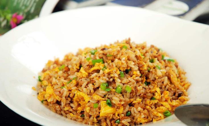 90青年炒餅炒飯加盟 【90青年炒餅炒飯】90青年炒餅炒飯加盟介紹