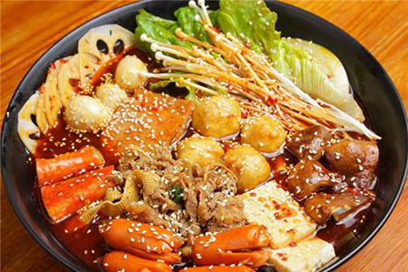 餐飲開店選什么好?小成都冒菜加盟不容錯過