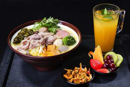 冒三鮮冒菜加盟 好品牌經(jīng)營(yíng)有技巧實(shí)力有保障