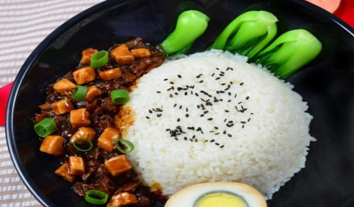 愛尚飯加盟 【愛尚飯】餐飲加盟怎么樣?經典美食供應商