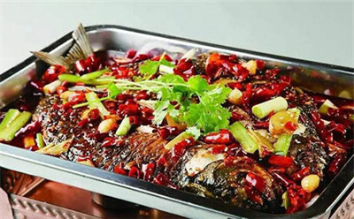 四季攬客無淡季的烤魚項目 群英烤魚經典美食供應商