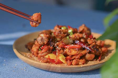 開店加盟川香辣子雞怎么樣?優(yōu)勢巨大操作簡單好項(xiàng)目